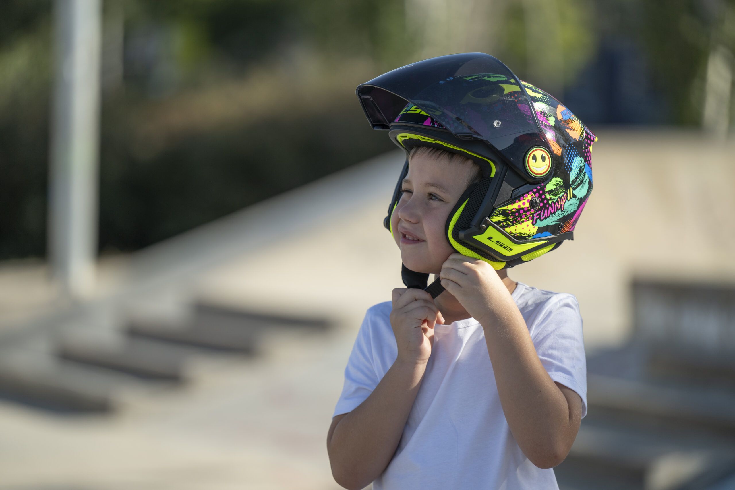 CASCO LS2 OF622 FUNNY II INFANTIL JOY NEGRO - Imagen 4